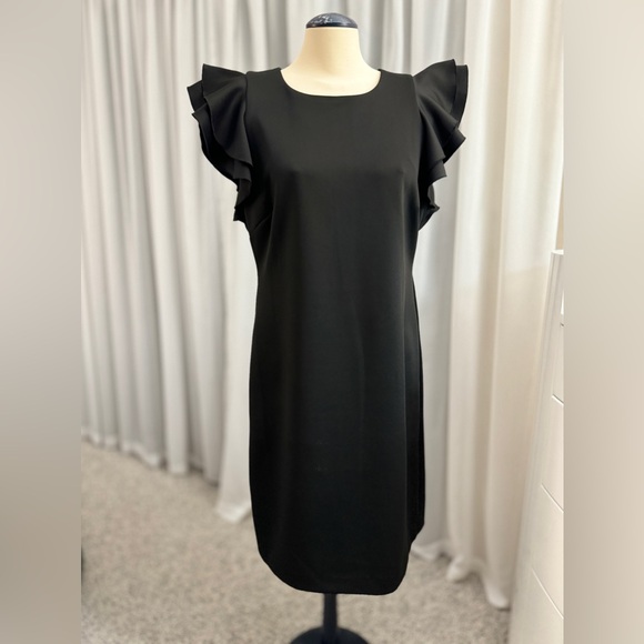 Tommy Hilfiger
Scuba Crepe Flutter-Sleeve Sheath Dress - Picture 6 of 11